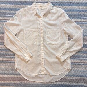 A003- Cloth & Stone White Button Up Blouse Size
